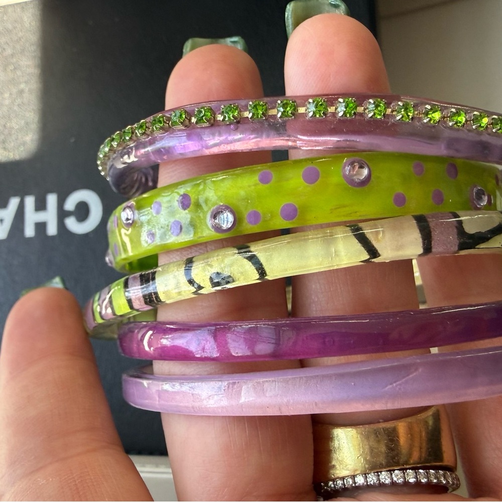 💖 Colorful Bangle Set with Green and Purple Accents